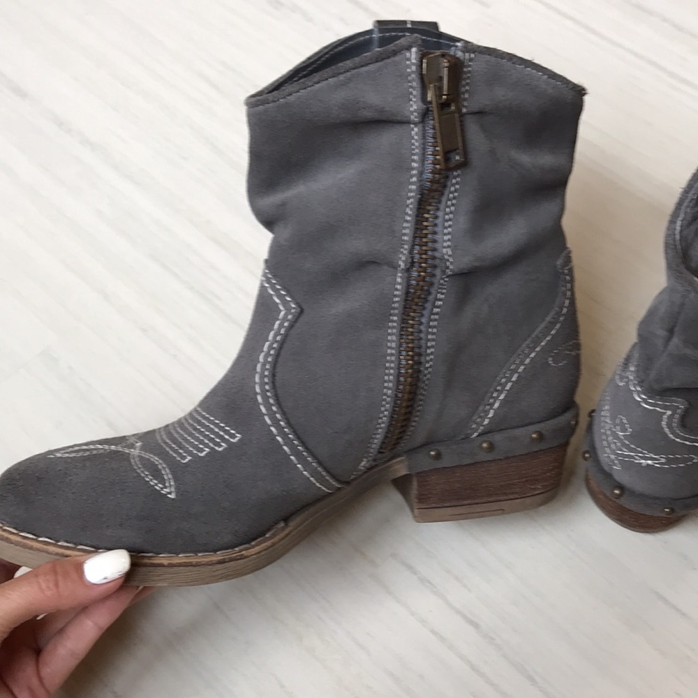 Sundance grey suede boot Size 38 - Picture 5 of 8